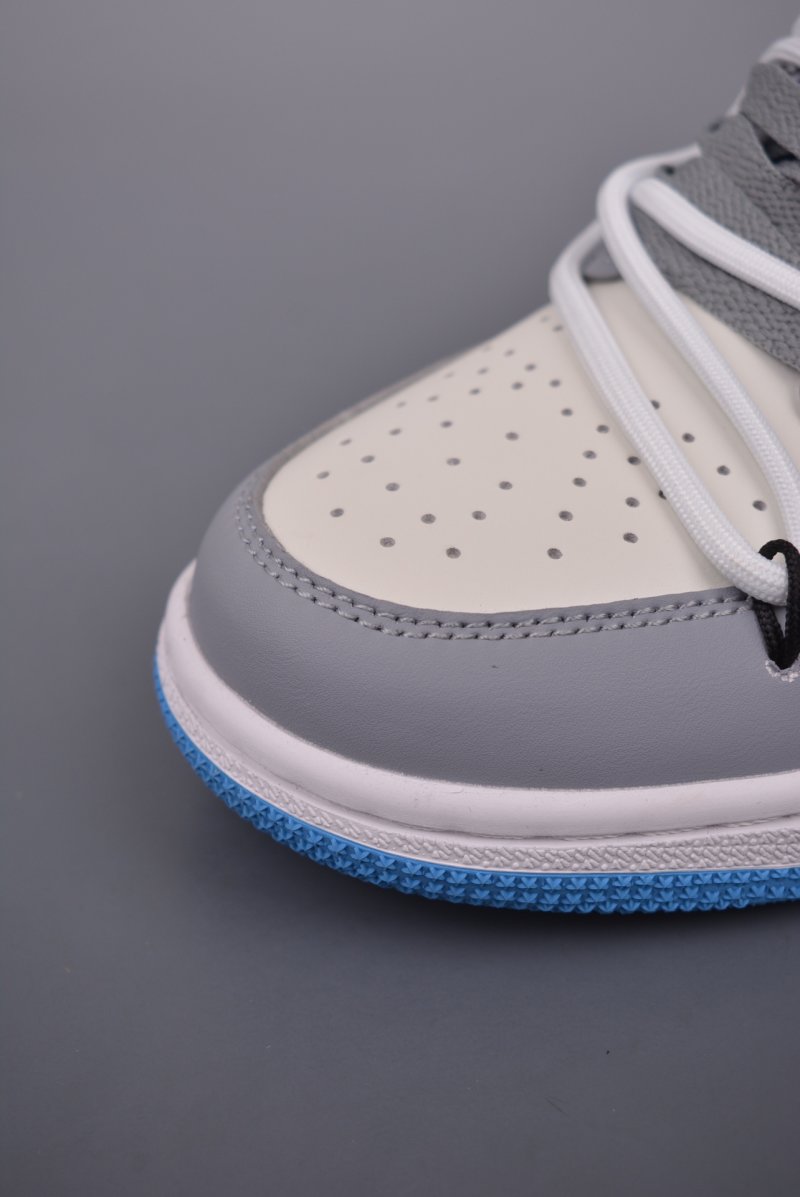 Air Jordan 1 Low view