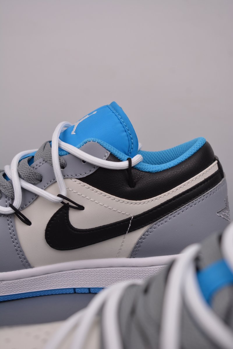 Air Jordan 1 Low view