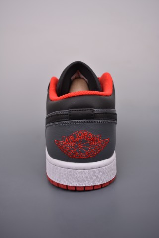 Air Jordan 1 Low 'Black / Grey' view 4