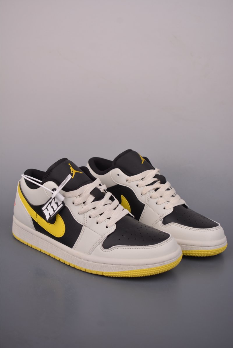 Air Jordan 1 Low 'White / Black / Yellow'