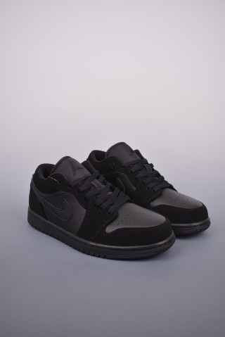 Air Jordan 1 Low 'Black' view 1