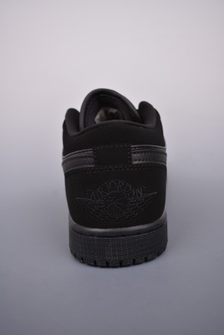 Air Jordan 1 Low 'Black' view 4