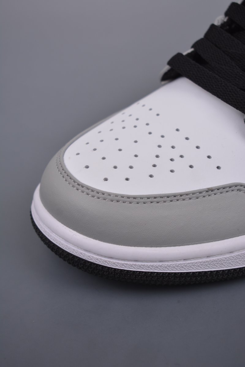 Air Jordan 1 Low view