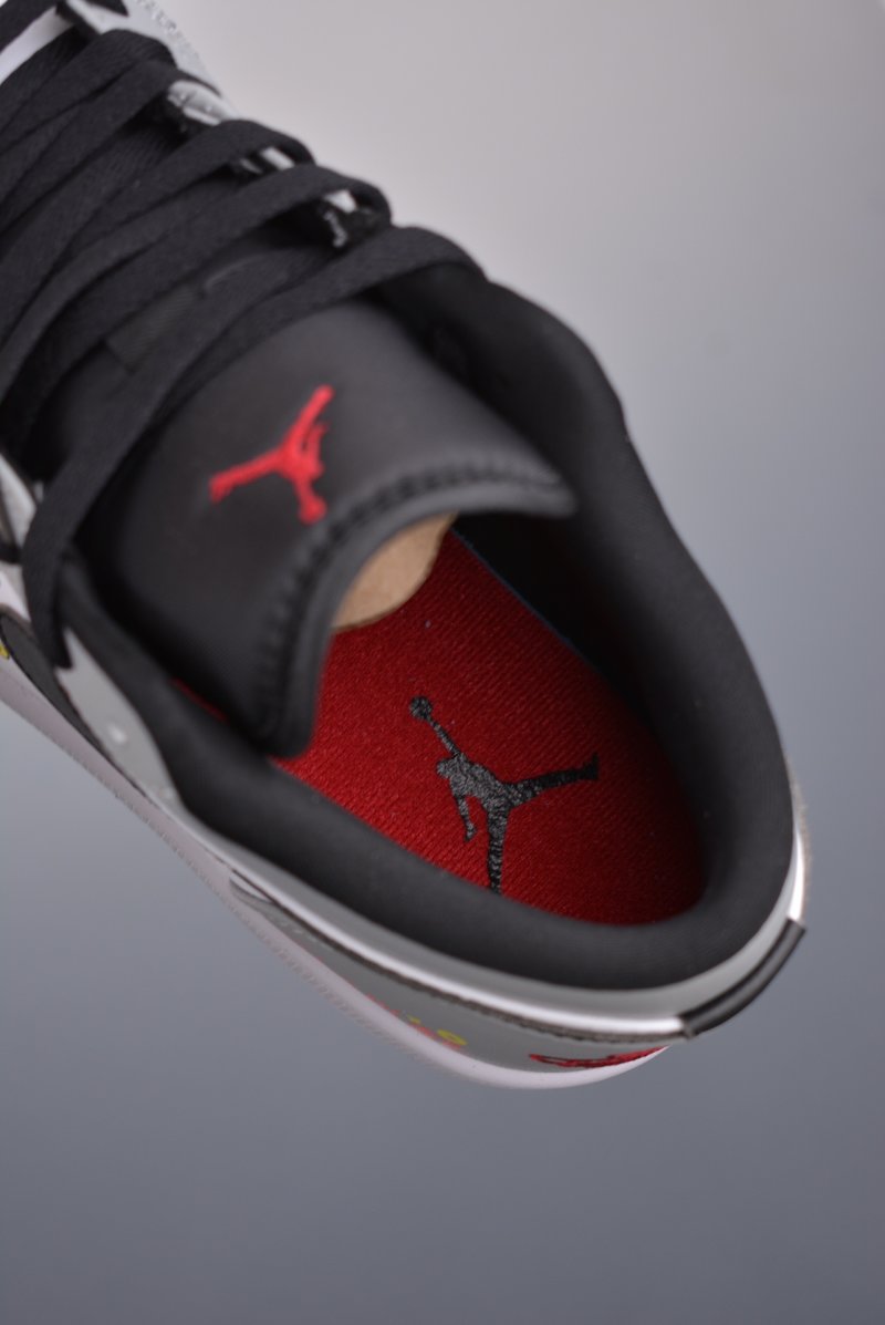 Air Jordan 1 Low view