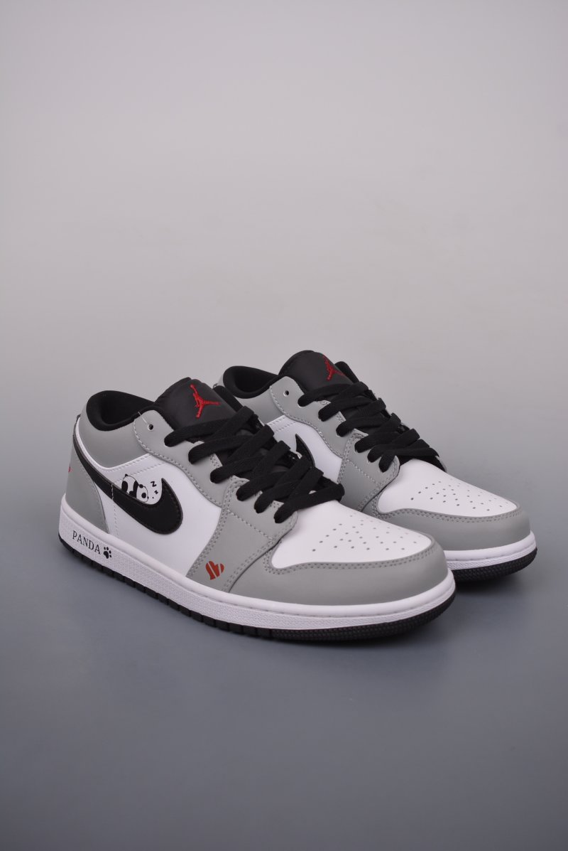 Air Jordan 1 Low view