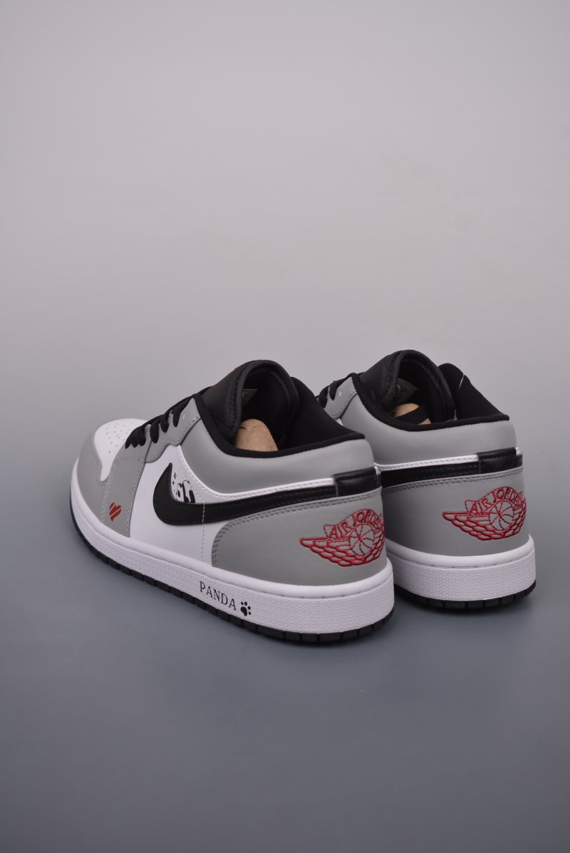 Air Jordan 1 Low view