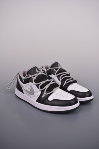 Air Jordan 1 Low view 1