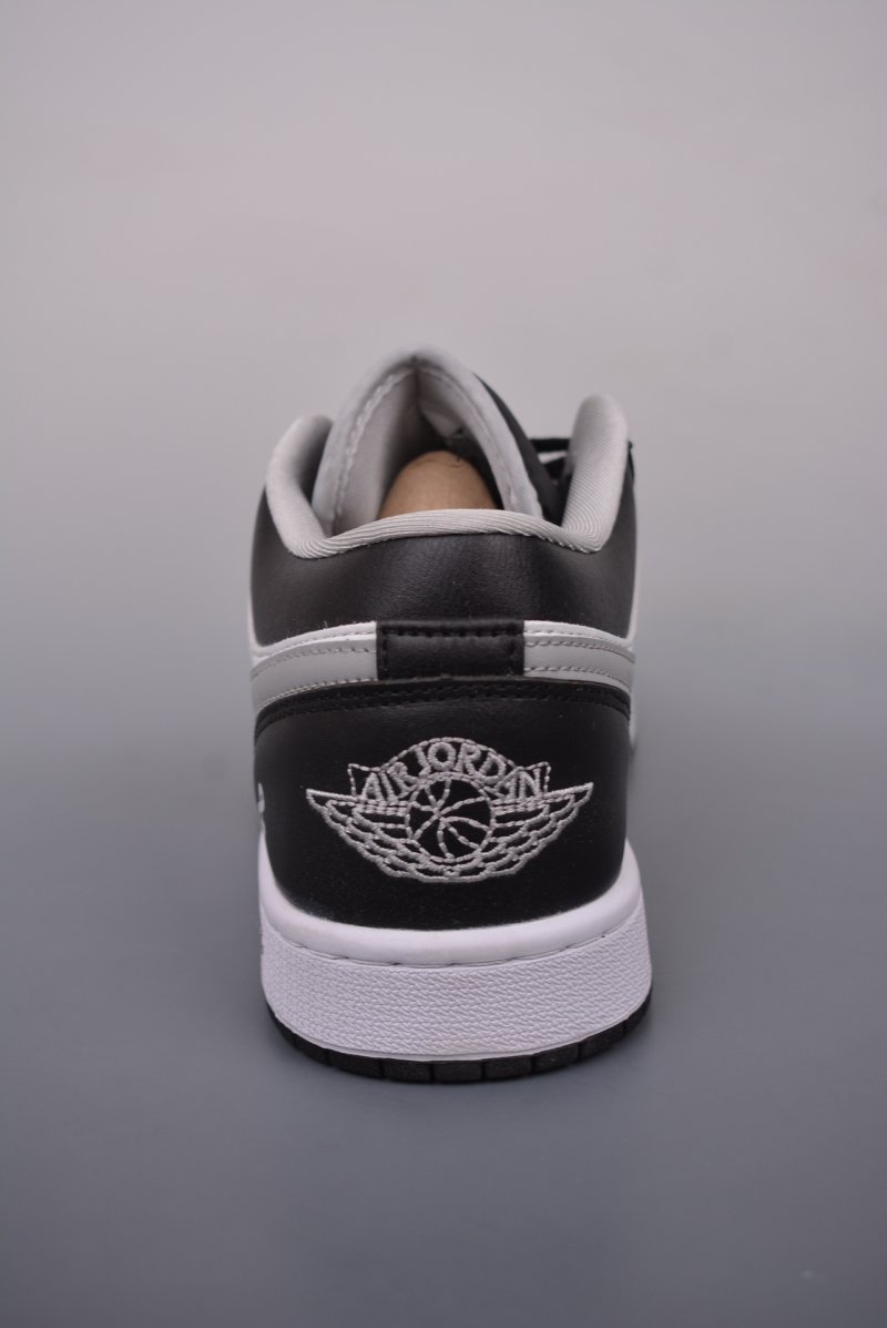 Air Jordan 1 Low view