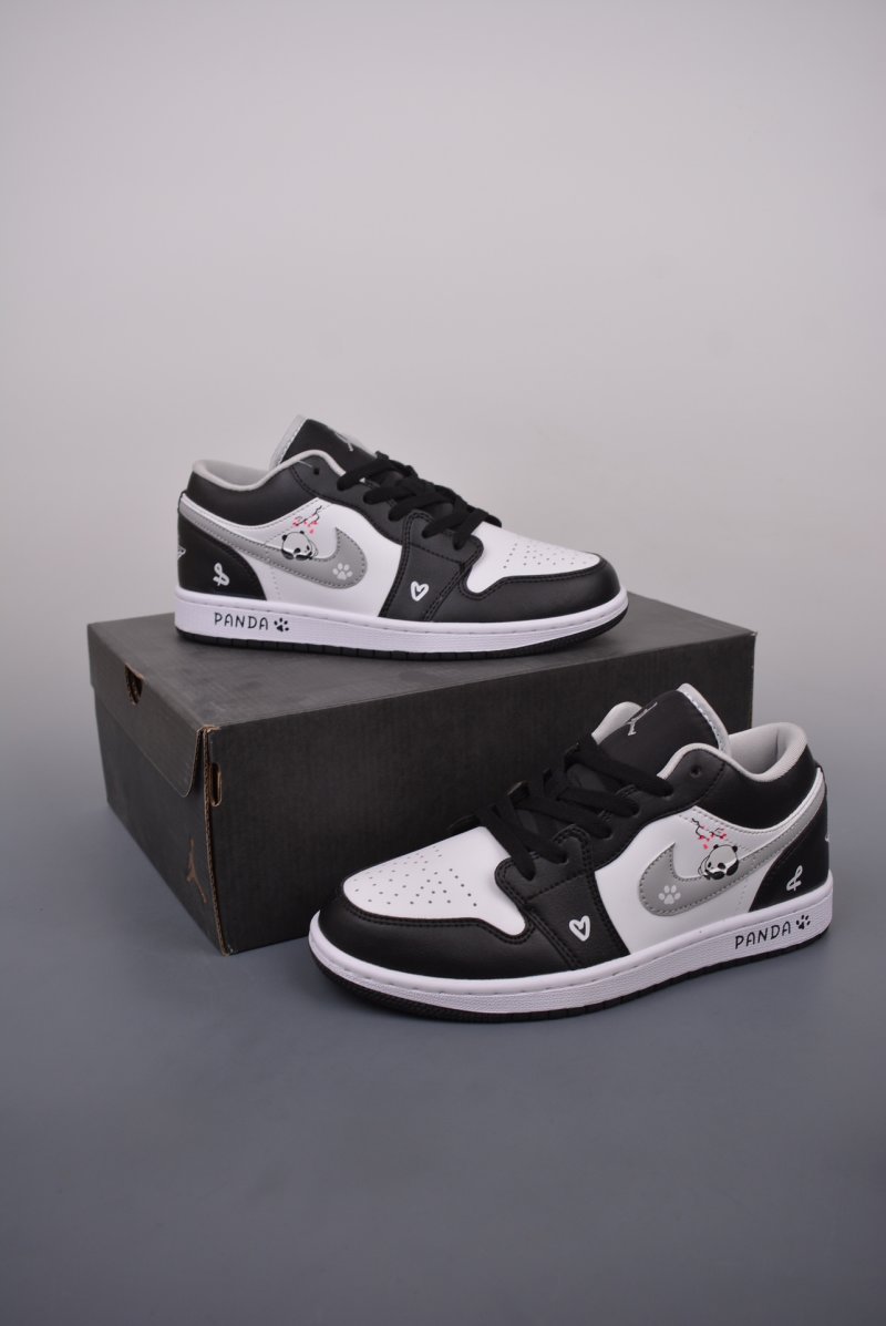 Air Jordan 1 Low view