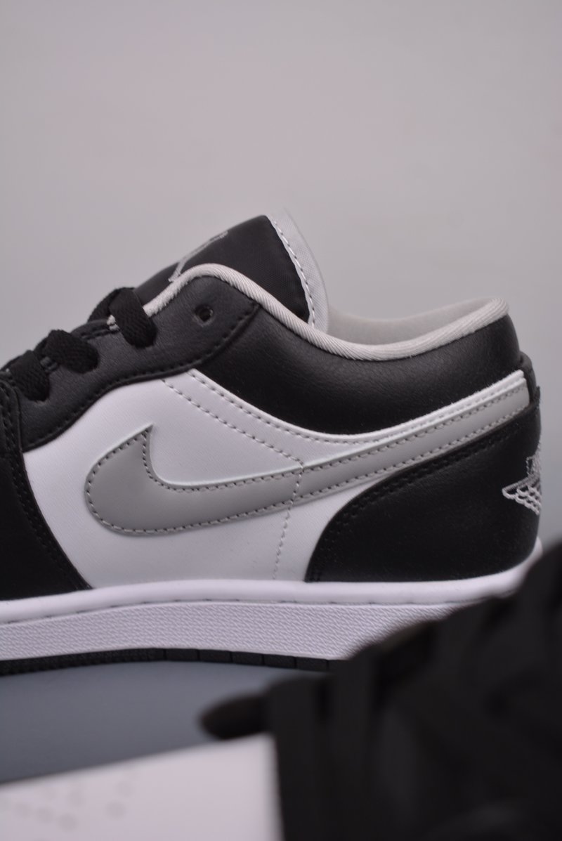Air Jordan 1 Low view