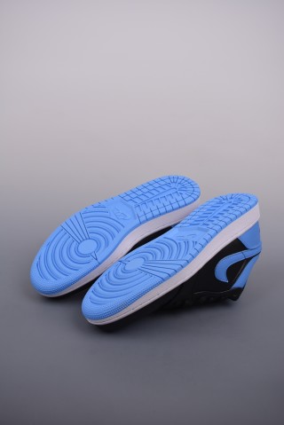 Air Jordan 1 Low 'Black / Blue' view 3