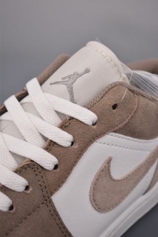 Air Jordan 1 Low 'Olive Grey' view 7