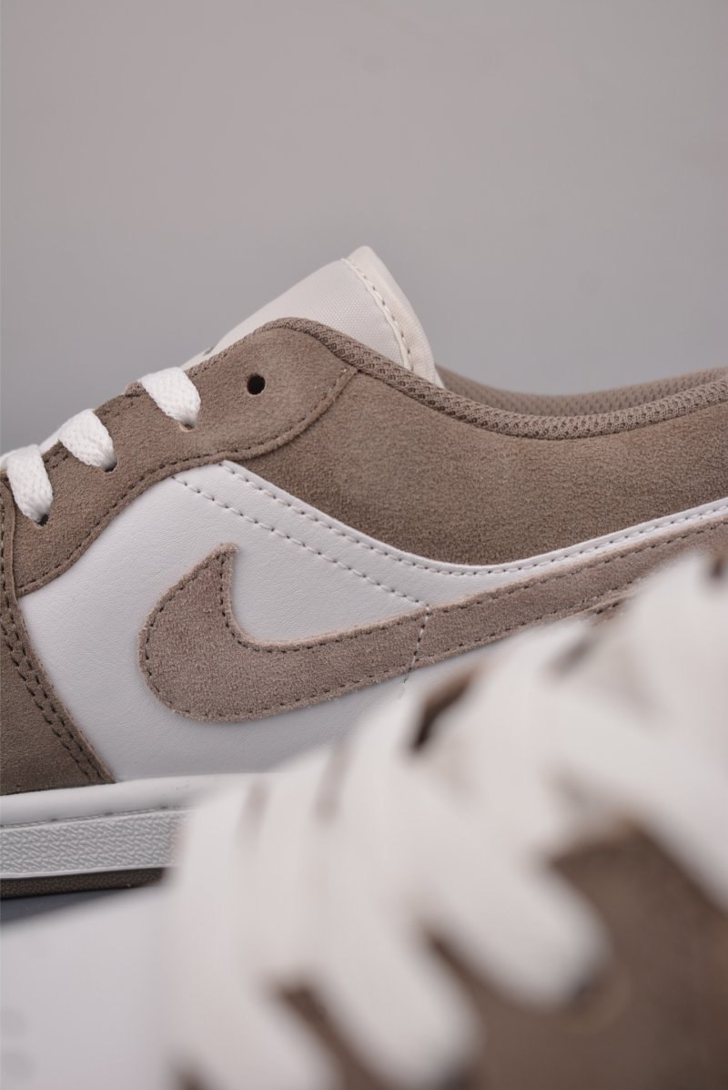Air Jordan 1 Low 'Olive Grey' view