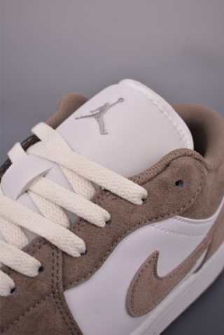 Air Jordan 1 Low 'Olive Grey' view 7
