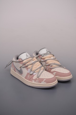 Air Jordan 1 Low view 1