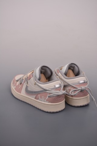 Air Jordan 1 Low view 2