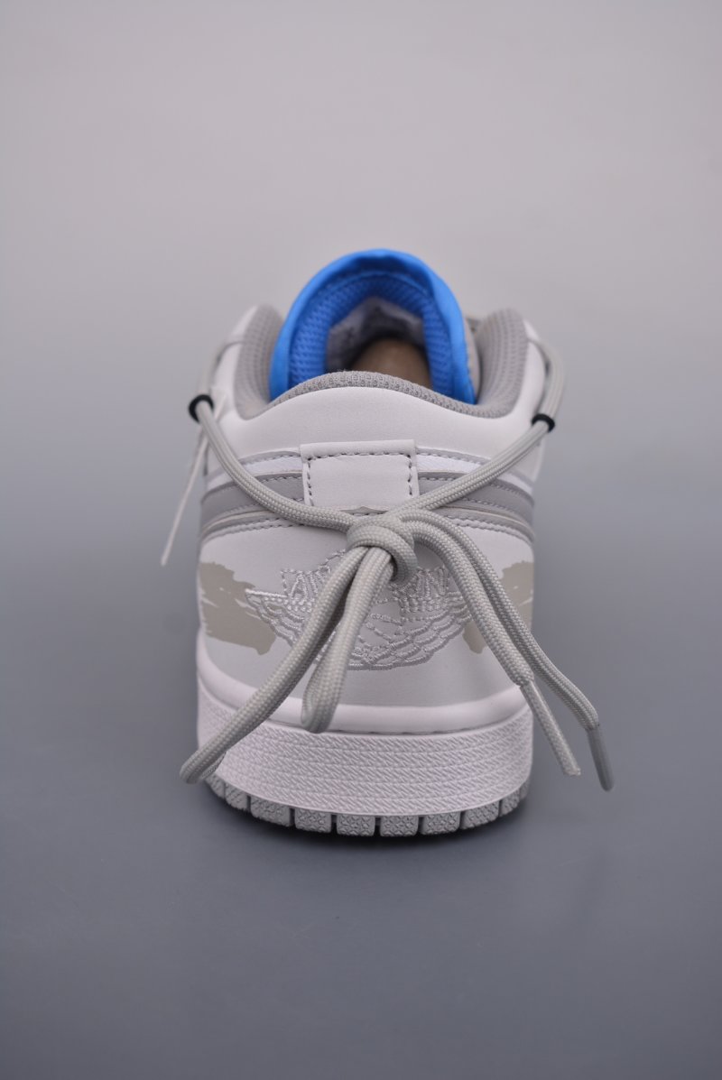 Air Jordan 1 Low view