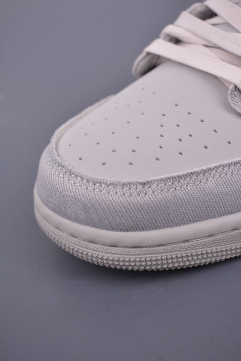 Air Jordan 1 Low 'Grey / Green' view