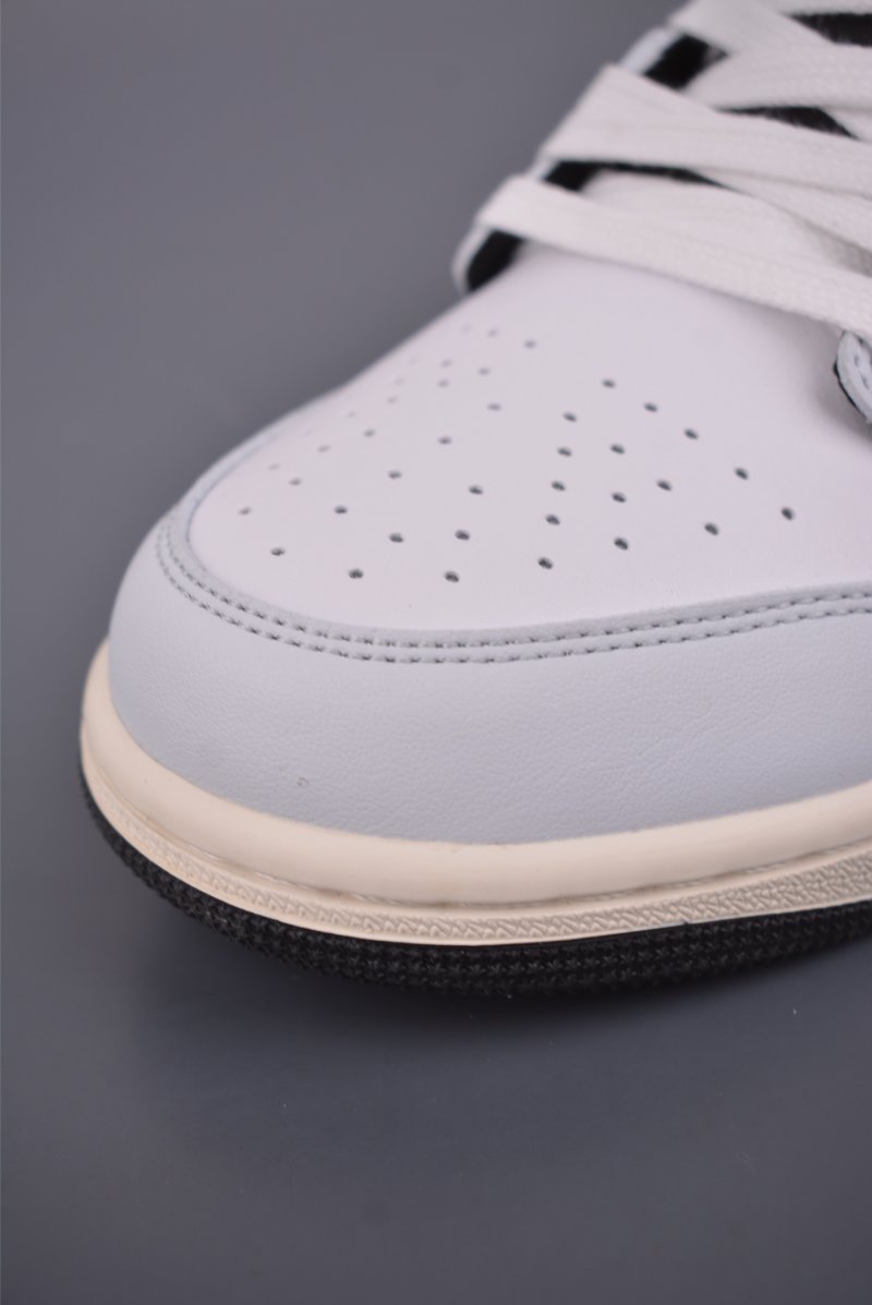 Air Jordan 1 Low 'Year of the Horse' view