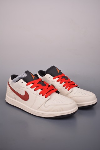 Air Jordan 1 Low 'White / Red' view 1