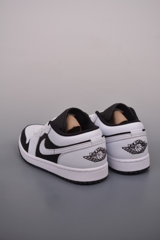 Air Jordan 1 Low 'Black / White' view 2