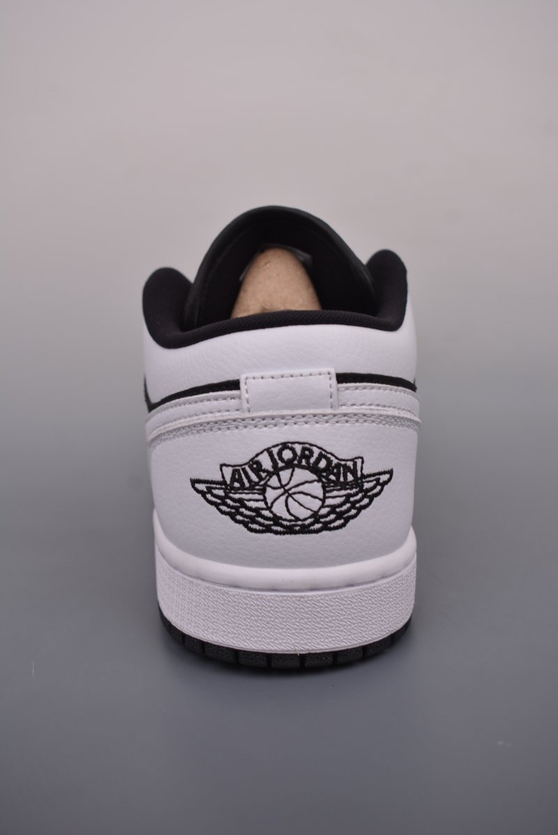 Air Jordan 1 Low 'Black / White' view
