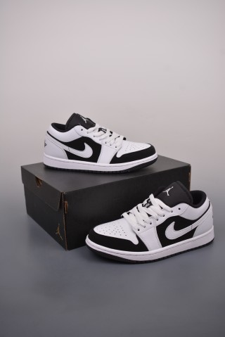 Air Jordan 1 Low 'Black / White' view 5