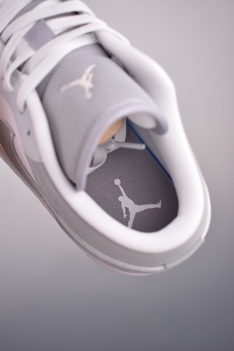 Air Jordan 1 Low 'White / Grey' view