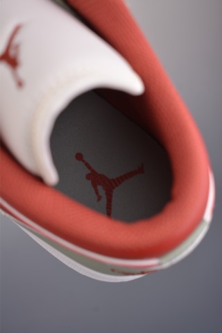 Air Jordan 1 Low 'White / Red / Green' view 9
