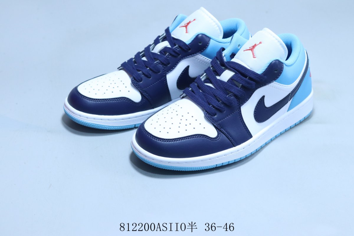 Air Jordan 1 Low view