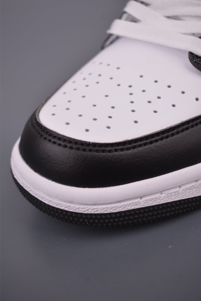 Air Jordan 1 Low 'Black / Pink' view