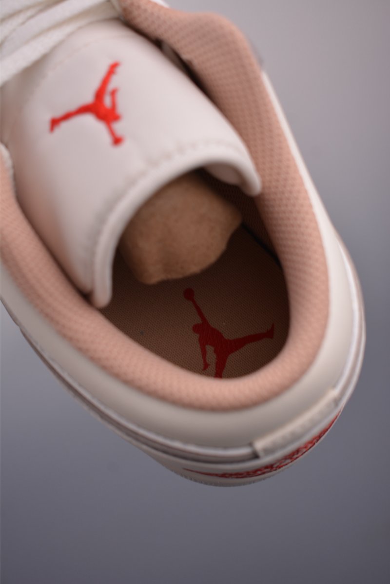 Air Jordan 1 Low 'Grey / Beige' view