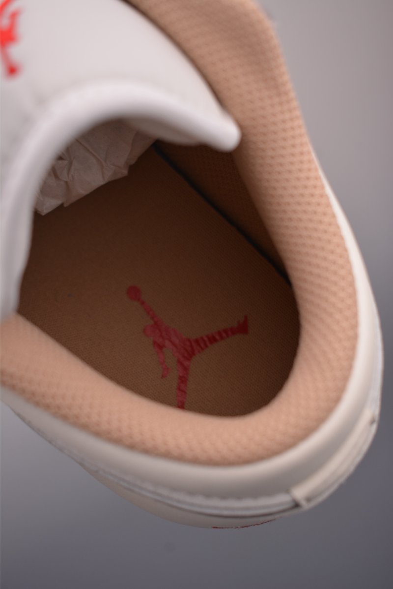 Air Jordan 1 Low 'Grey / Beige' view