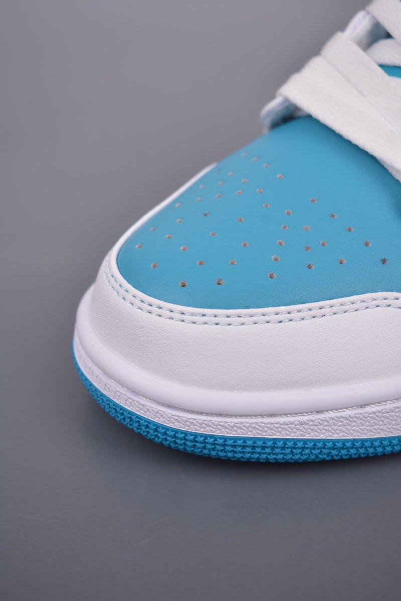 Air Jordan 1 Low 'White / Blue' view