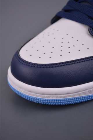 Air Jordan 1 Low 'Blue / White' view 6