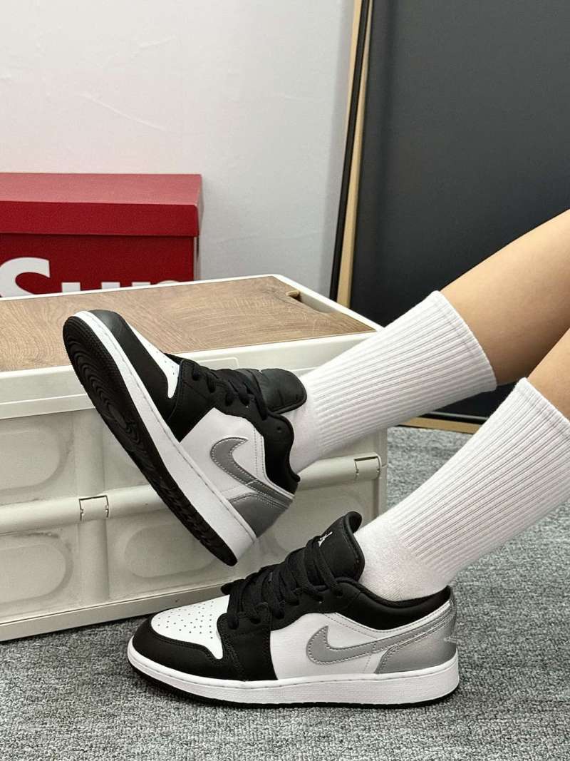 Air Jordan 1 Low 'Black / White / Silver' view