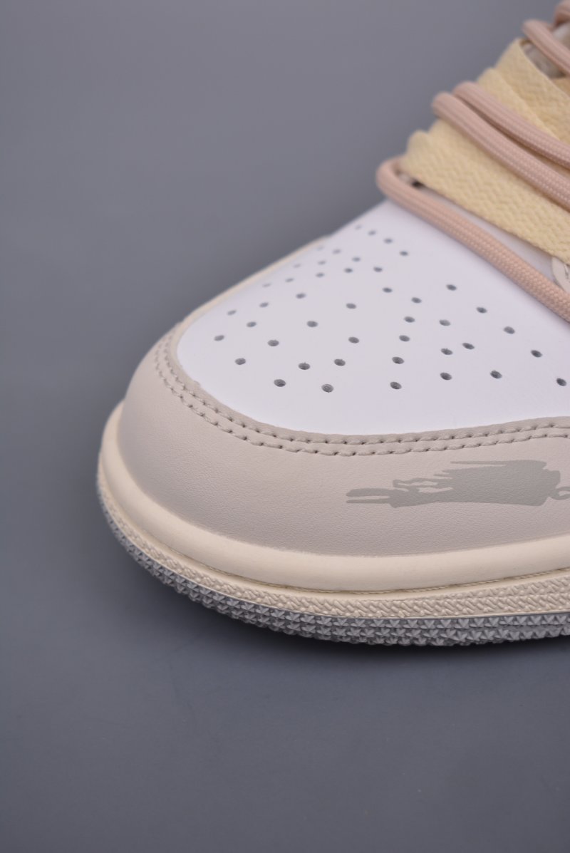 Air Jordan 1 Low 'Deconstructed' view