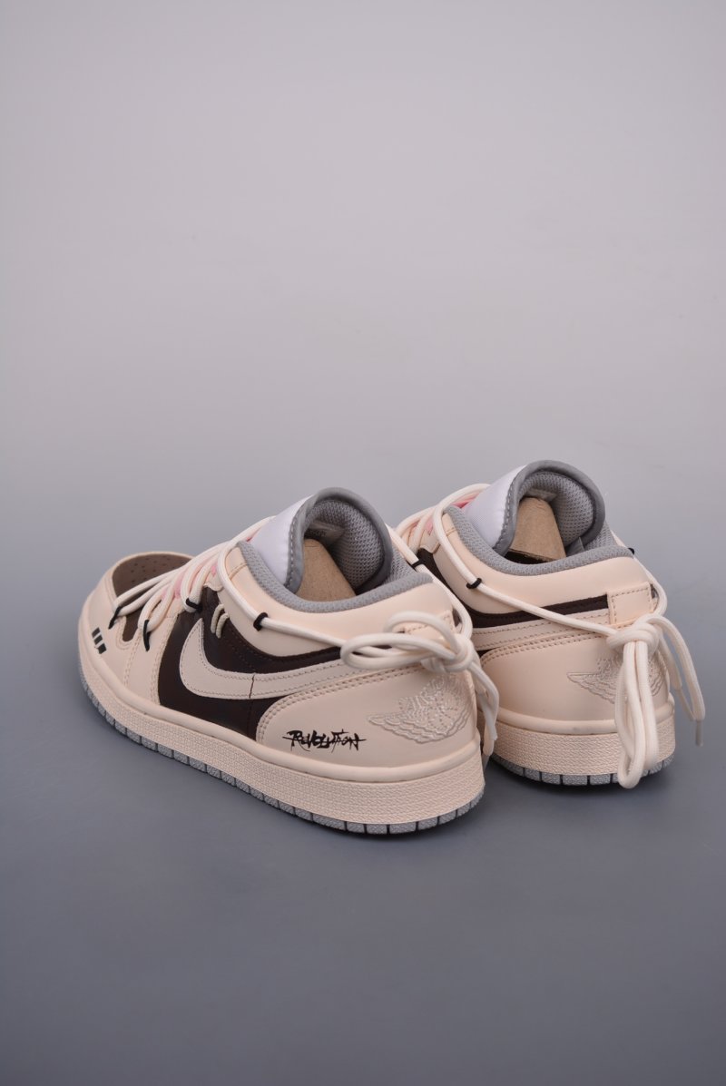 Air Jordan 1 Low 'Deconstructed' view