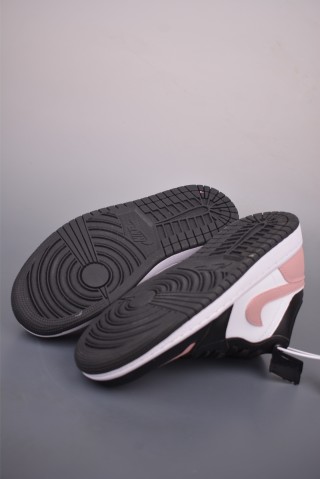 Air Jordan 1 Low 'Black / Pink' view 3