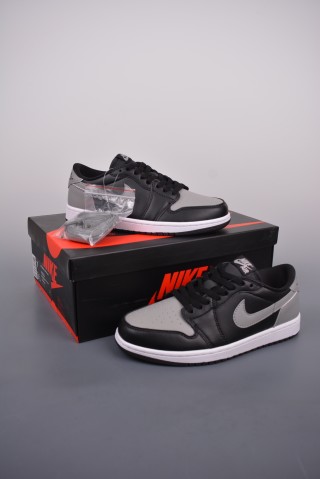 Air Jordan 1 Low 'Black / Grey' view 5