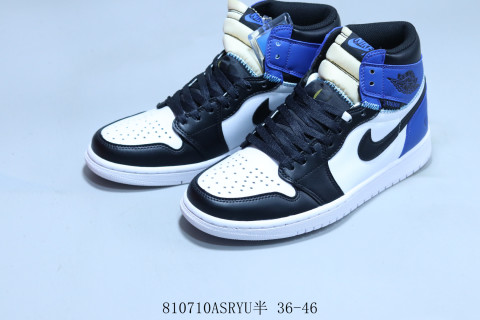 Air Jordan 1 Low view 5
