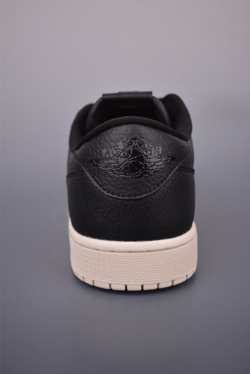 Air Jordan 1 Low 'Black / White' view