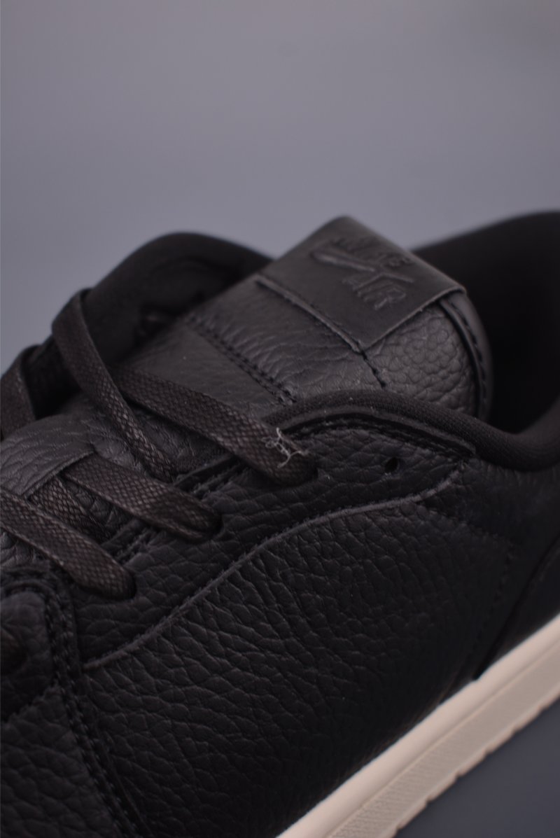 Air Jordan 1 Low 'Black / White' view