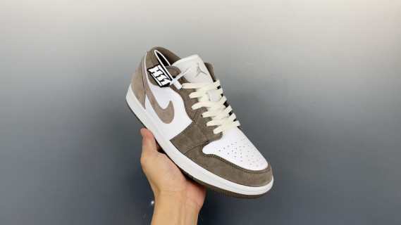 Air Jordan 1 Low 'Grey / Green' view 1