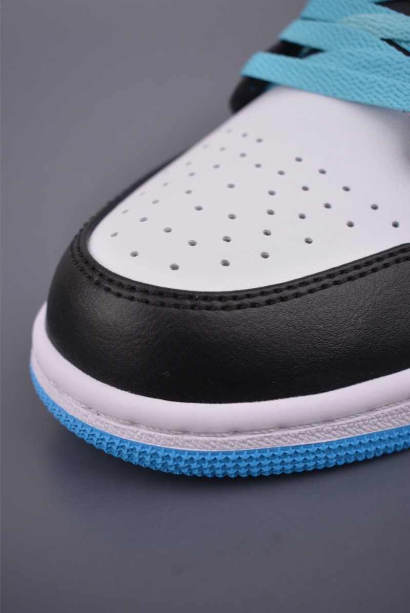 Air Jordan 1 Low 'Black / White / Blue' view