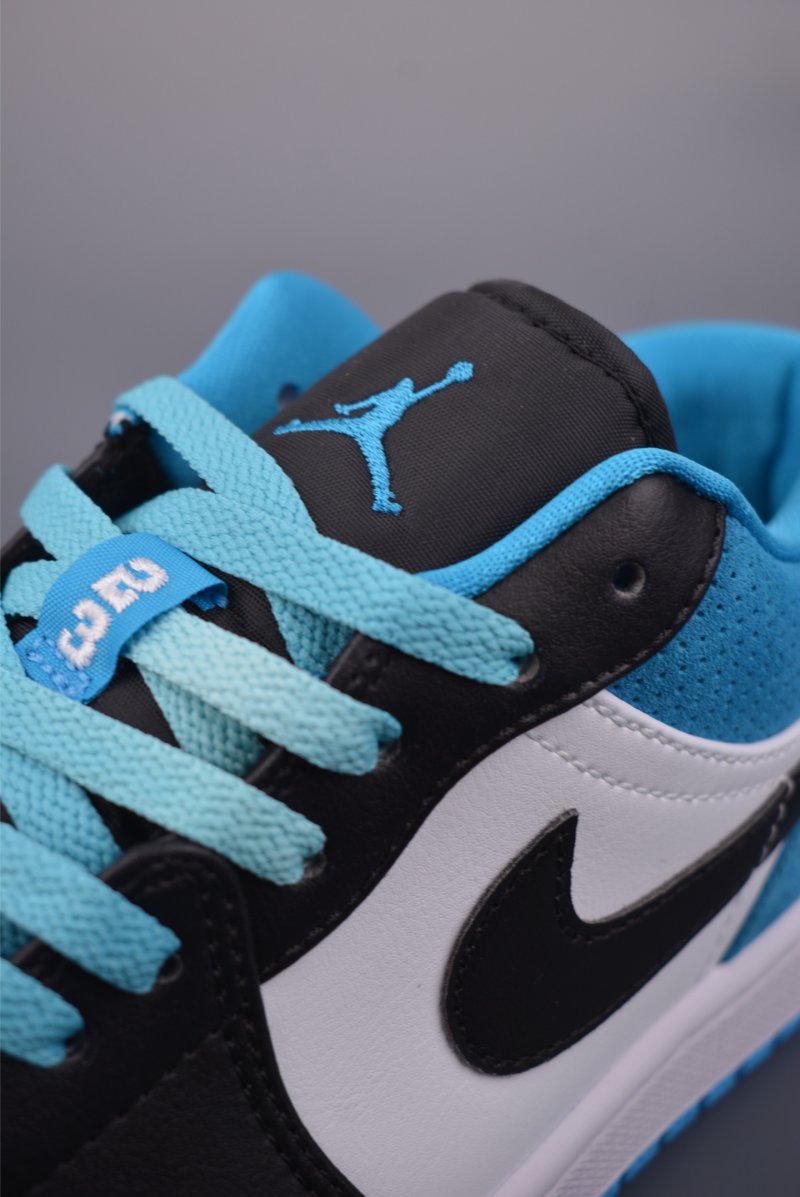 Air Jordan 1 Low 'Black / White / Blue' view