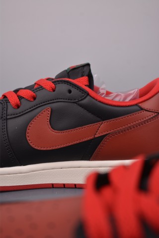 Air Jordan 1 Low 'Horse Year Limited Edition' view 8