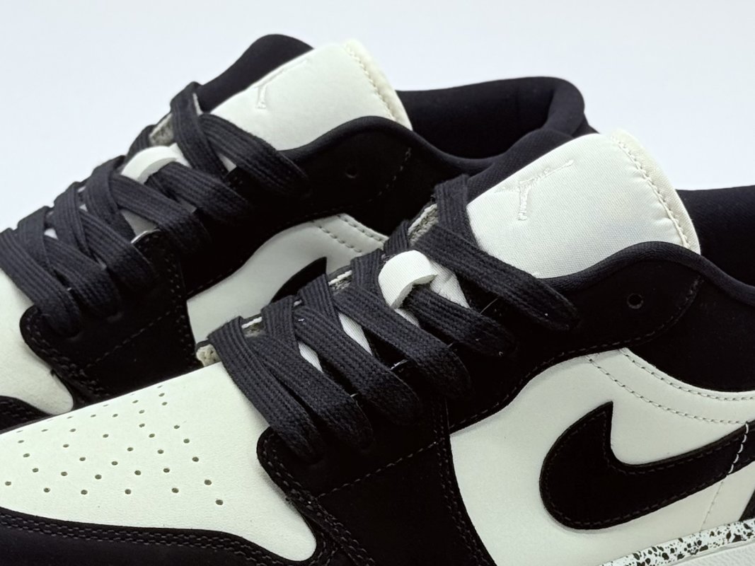 Air Jordan 1 Low 'Milk Tea' view
