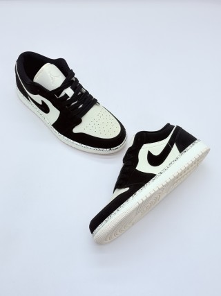 Air Jordan 1 Low 'Milk Tea' view 3