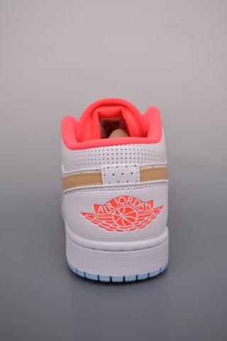 Air Jordan 1 Low 'White Sesame' view 4